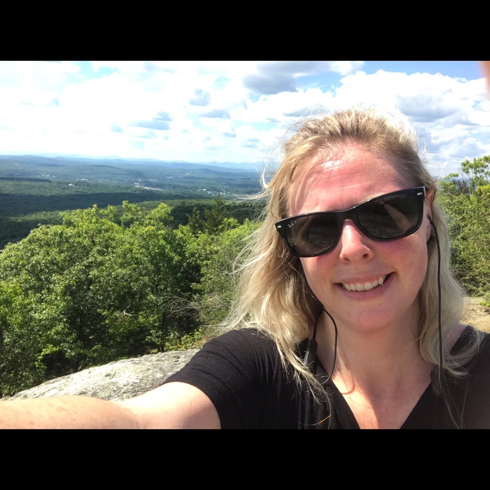 Meet your Posher, Kayla